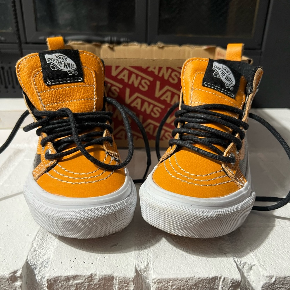 Van little kid boots
